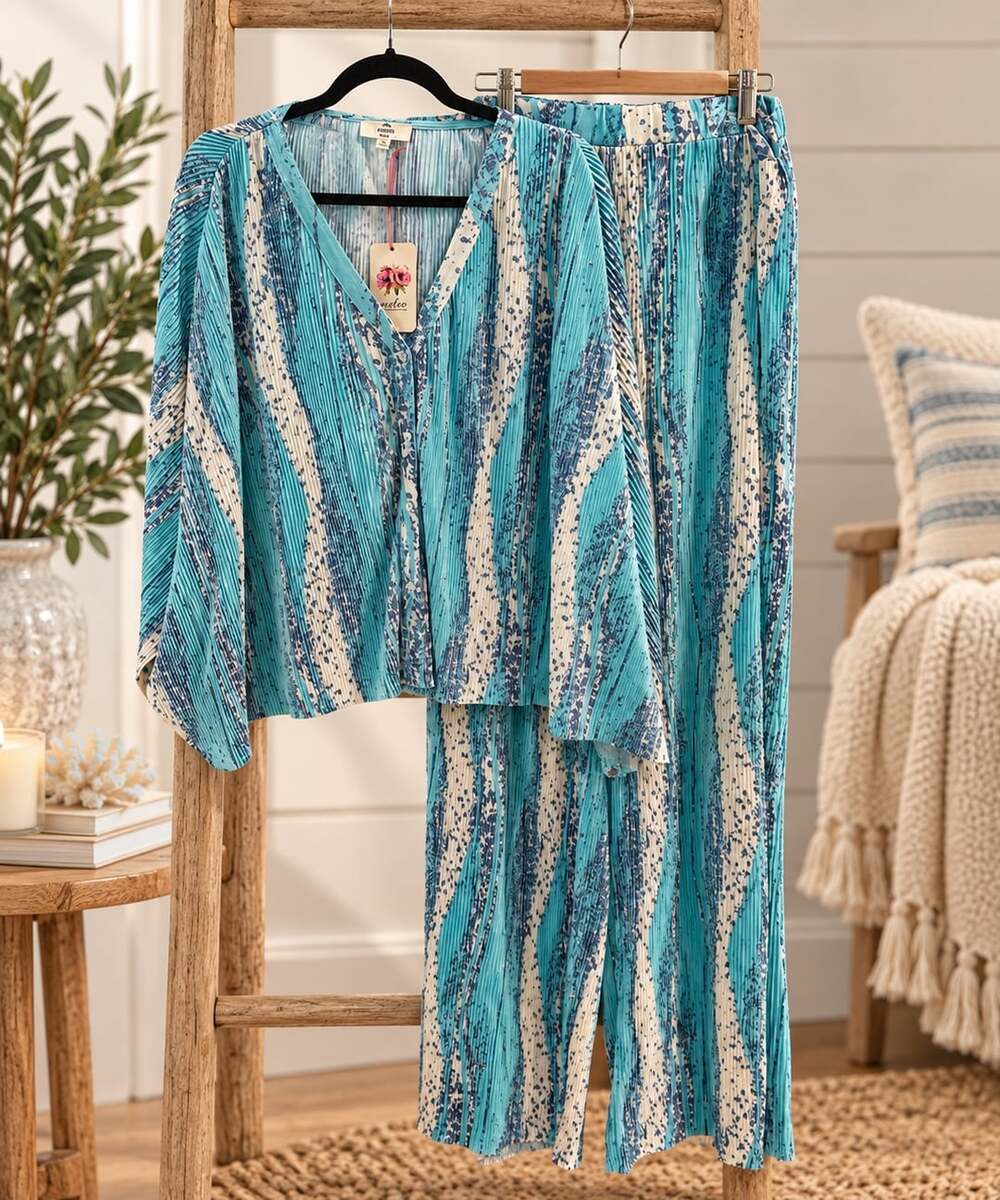 NWT Entro boutique Pleated Set Sz  L Blue White Abstract Pants Top